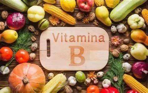 Milline on seos B9-vitamiini ja foolhappe vahel?